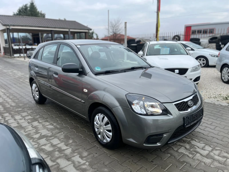 Kia Rio 1.4* Топ* Клима* Нови гуми* Нов внос* , снимка 3 - Автомобили и джипове - 48305176