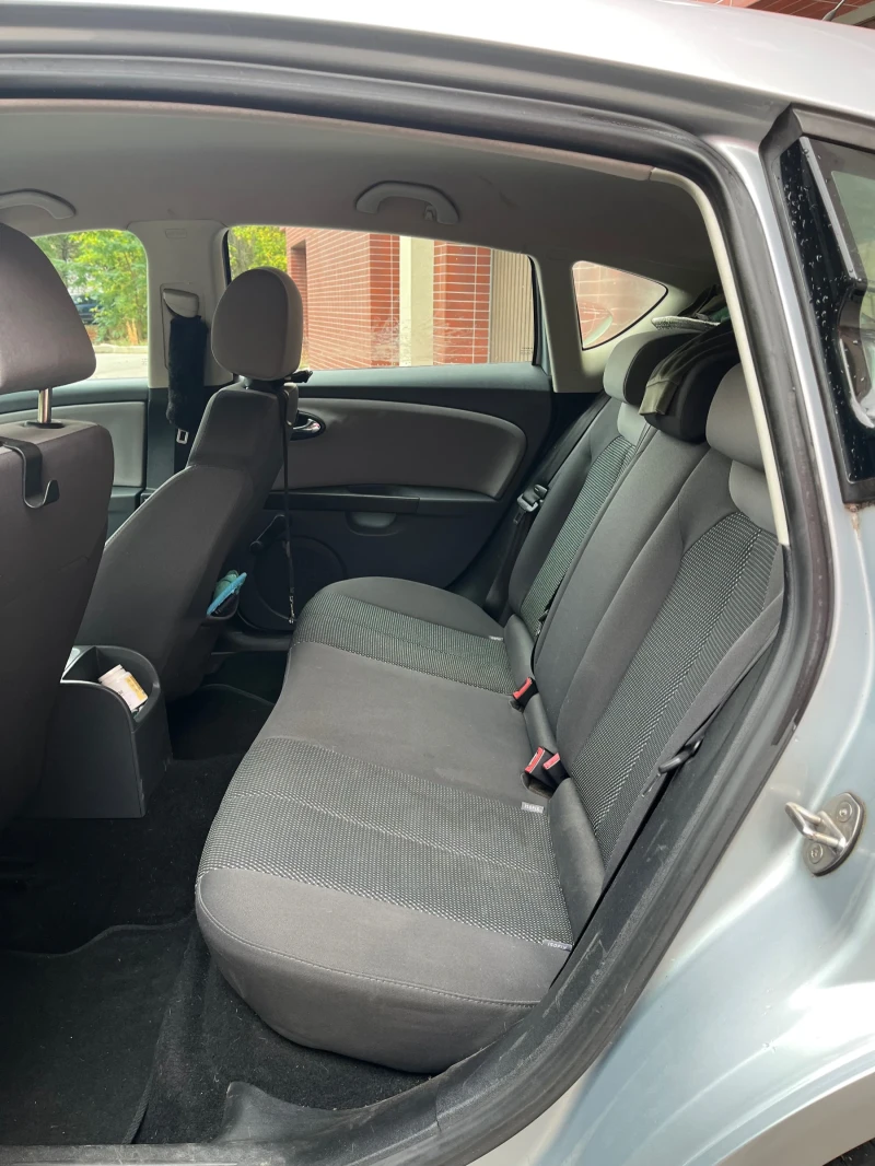 Seat Leon, снимка 8 - Автомобили и джипове - 51883976