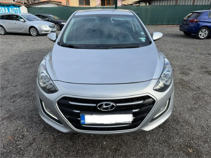 Hyundai I30 1.6i 135кс/АВТОМАТИК/ГАЗ КМЕ/141400км, снимка 2 - Автомобили и джипове - 52683084