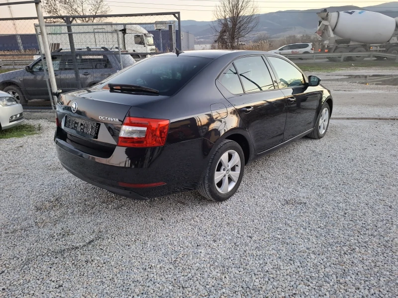 Skoda Octavia, снимка 6 - Автомобили и джипове - 52771175