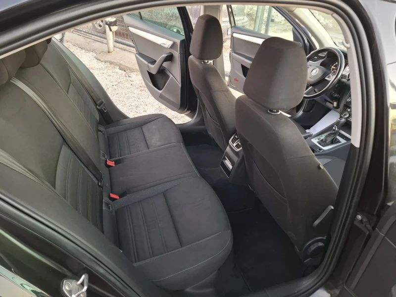 Skoda Octavia, снимка 11 - Автомобили и джипове - 52771175