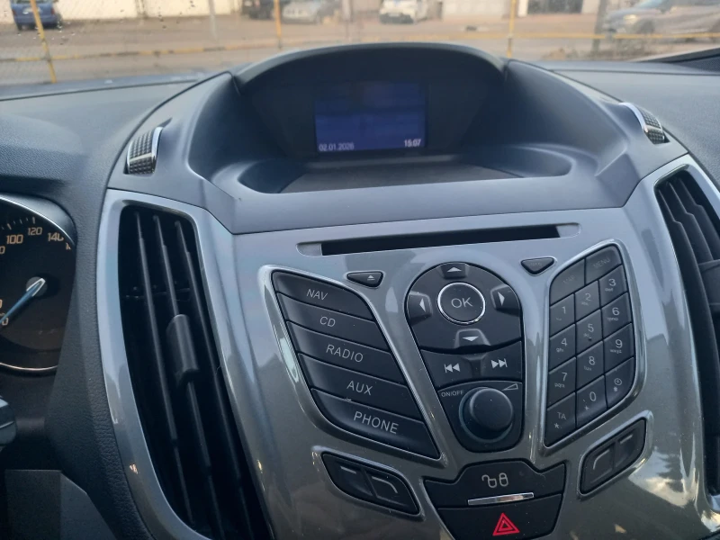 Ford C-max 1.6tdci 116 k.c. TiTANiUM NAVi Panorama 6 скорости, снимка 11 - Автомобили и джипове - 52957211