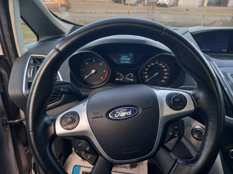 Ford C-max 1.6tdci 116 k.c. TiTANiUM NAVi Panorama 6 скорости, снимка 9 - Автомобили и джипове - 52957211