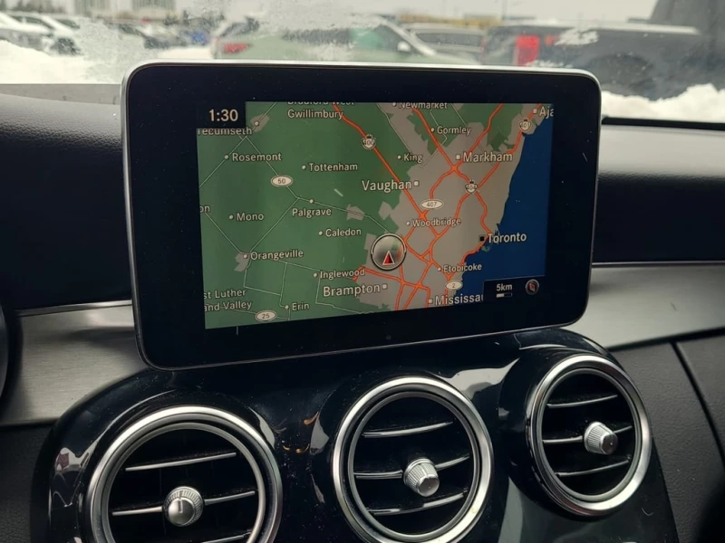 Mercedes-Benz C 300 * CARFAX * ЦЕНА ДО БГ, снимка 8 - Автомобили и джипове - 52996347