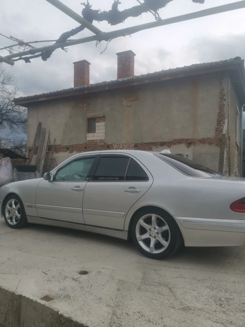 Mercedes-Benz E 270, снимка 2 - Автомобили и джипове - 53279167