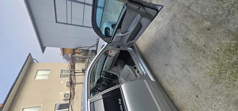 Mercedes-Benz E 270, снимка 7 - Автомобили и джипове - 53279167