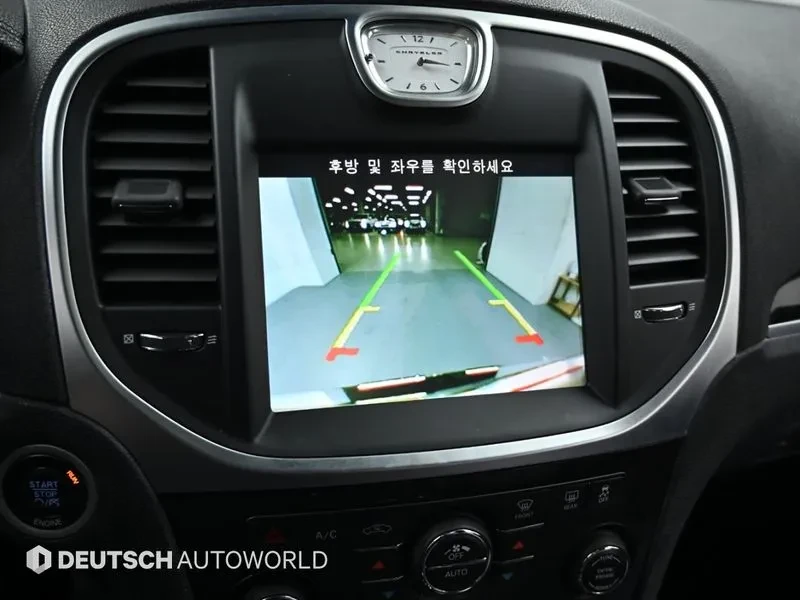 Chrysler 300c 3.6, снимка 15 - Автомобили и джипове - 54326117