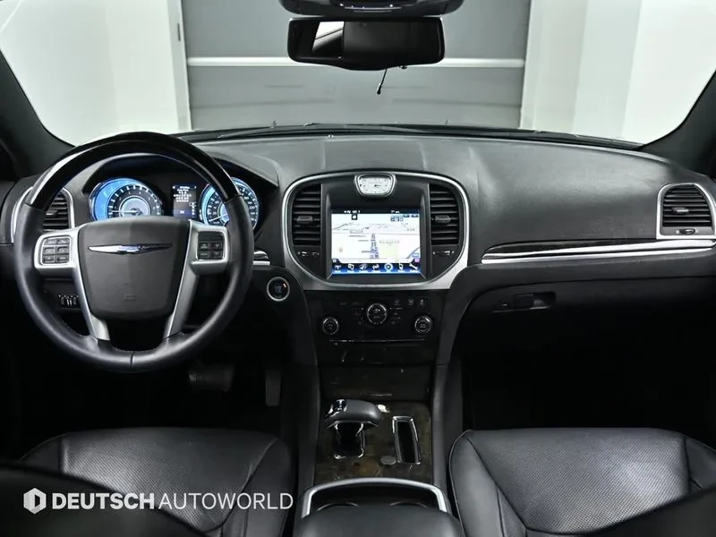 Chrysler 300c 3.6, снимка 7 - Автомобили и джипове - 54326117