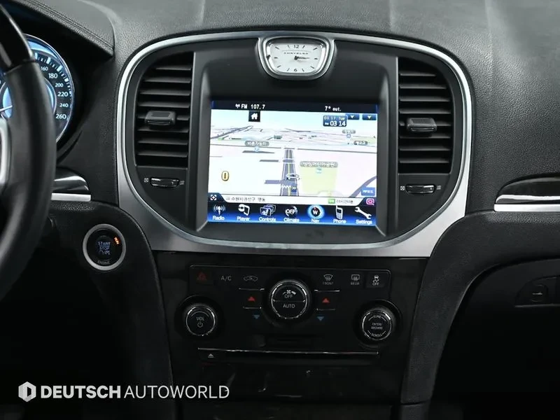 Chrysler 300c 3.6, снимка 14 - Автомобили и джипове - 54326117