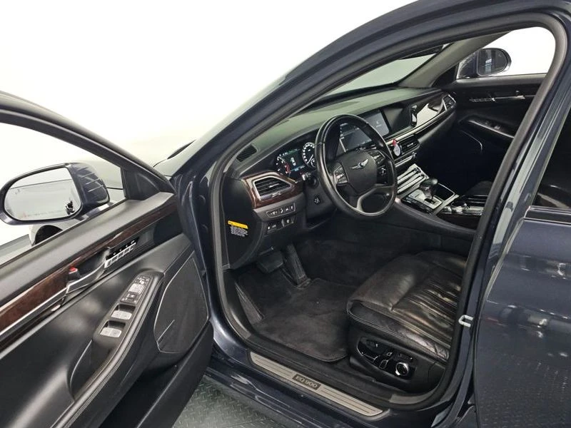 Genesis G90 3.3 Automatic, снимка 6 - Автомобили и джипове - 55598968