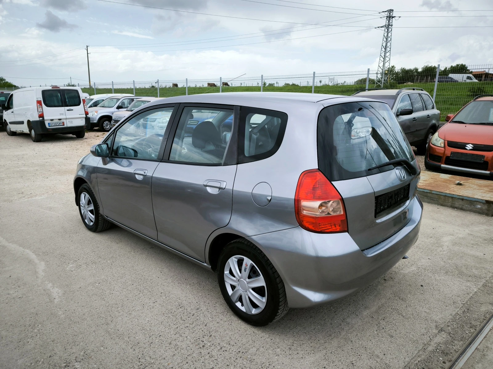 Honda Jazz 1.4I - изображение 5