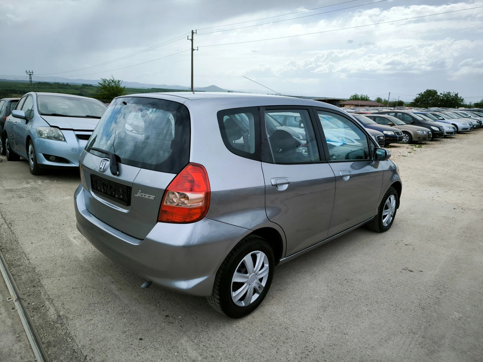 Honda Jazz 1.4I - изображение 4