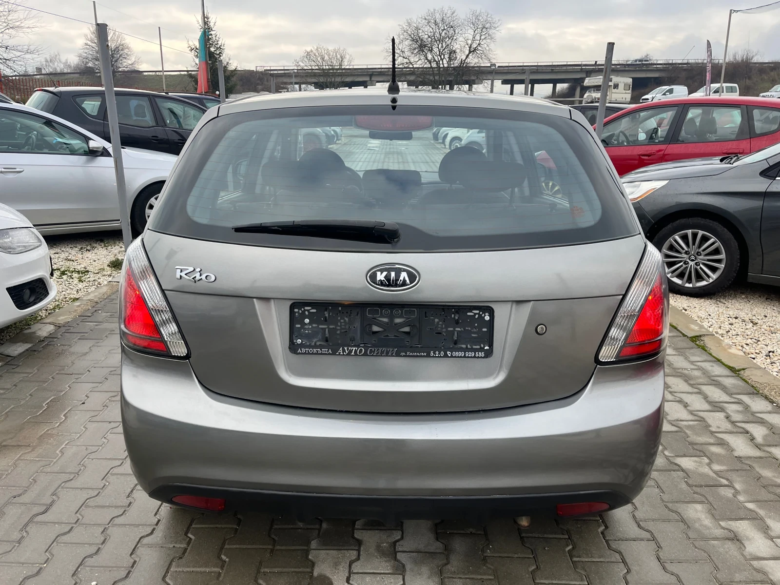 Kia Rio 1.4* Топ* Клима* Нови гуми* Нов внос*  - изображение 8