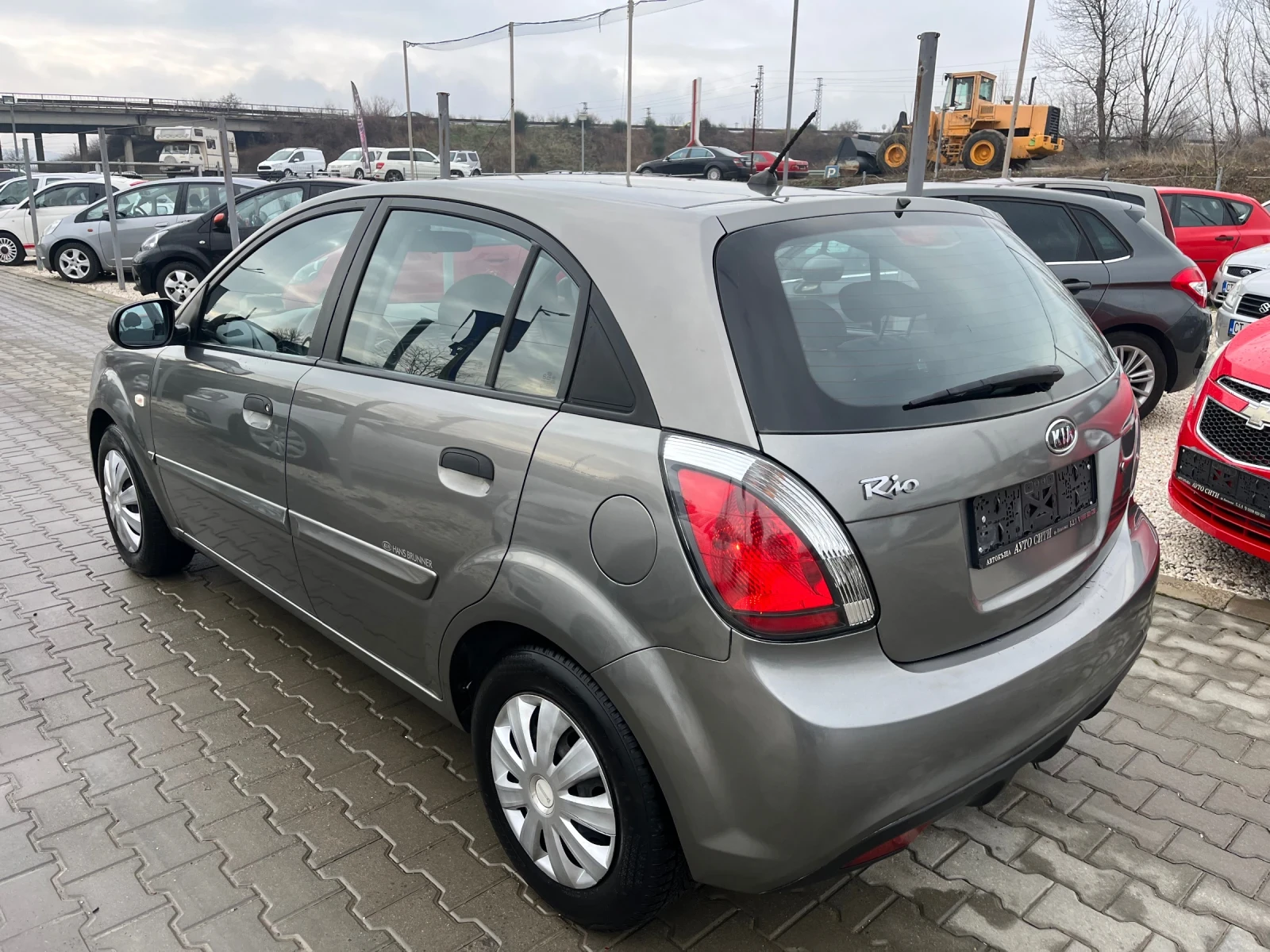 Kia Rio 1.4* Топ* Клима* Нови гуми* Нов внос*  - изображение 10