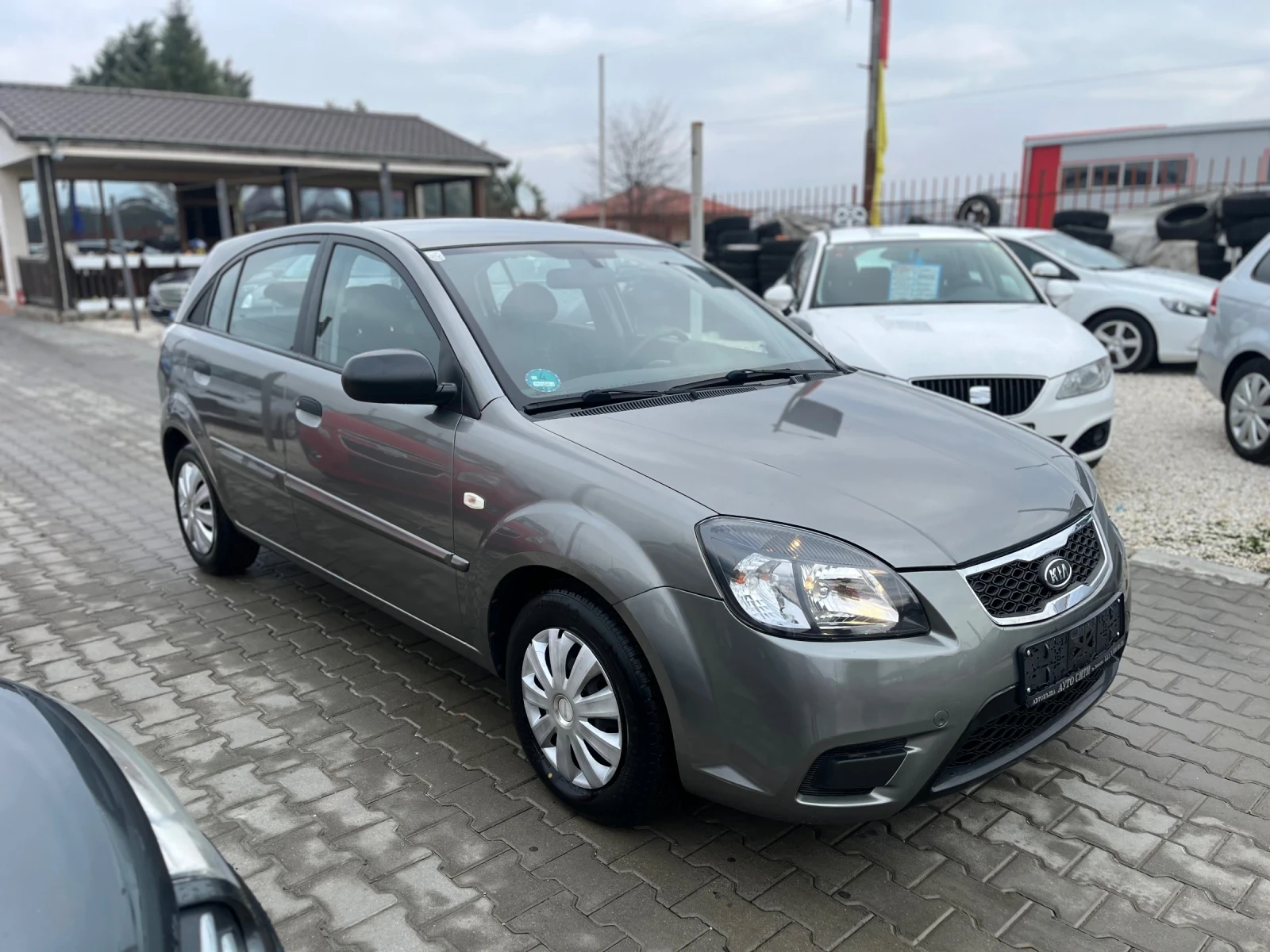 Kia Rio 1.4* Топ* Клима* Нови гуми* Нов внос*  - изображение 3