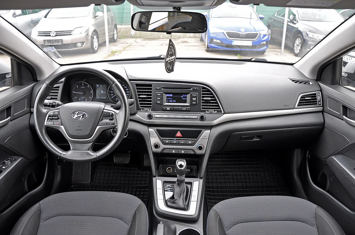 Hyundai Elantra 1.6 CRDi Automatic - изображение 7