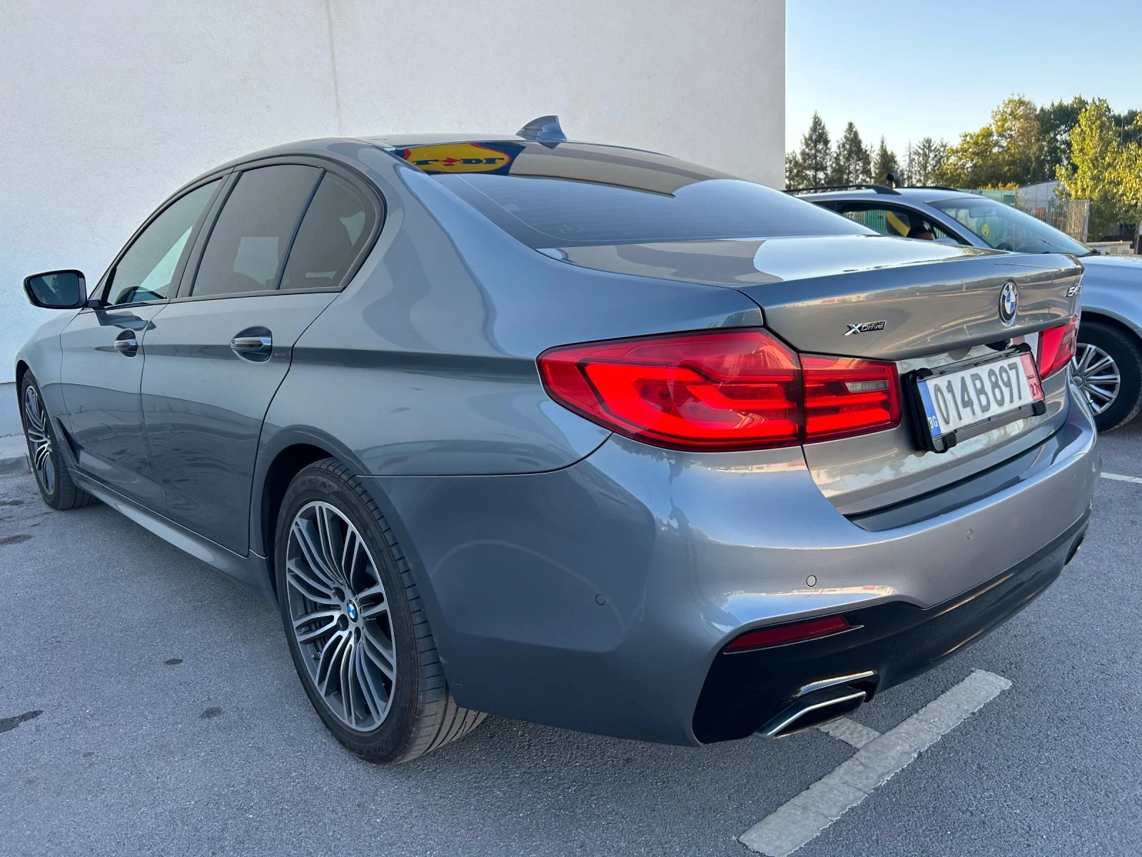 BMW 540 Xdrive 133000KM Чист Карфакс Softclose/360/Head UP - изображение 6