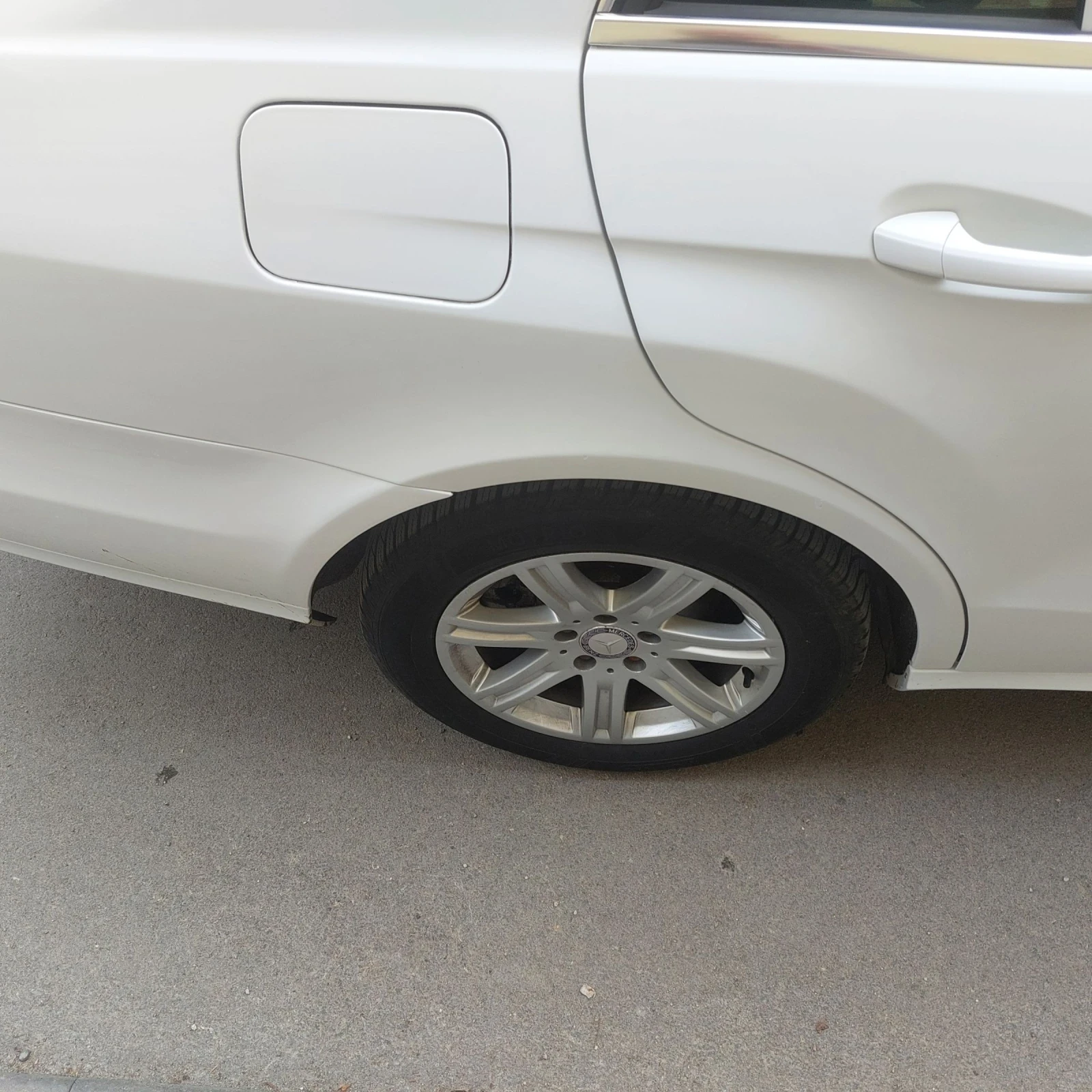 Mercedes-Benz E 200 2.2 CDI - изображение 7