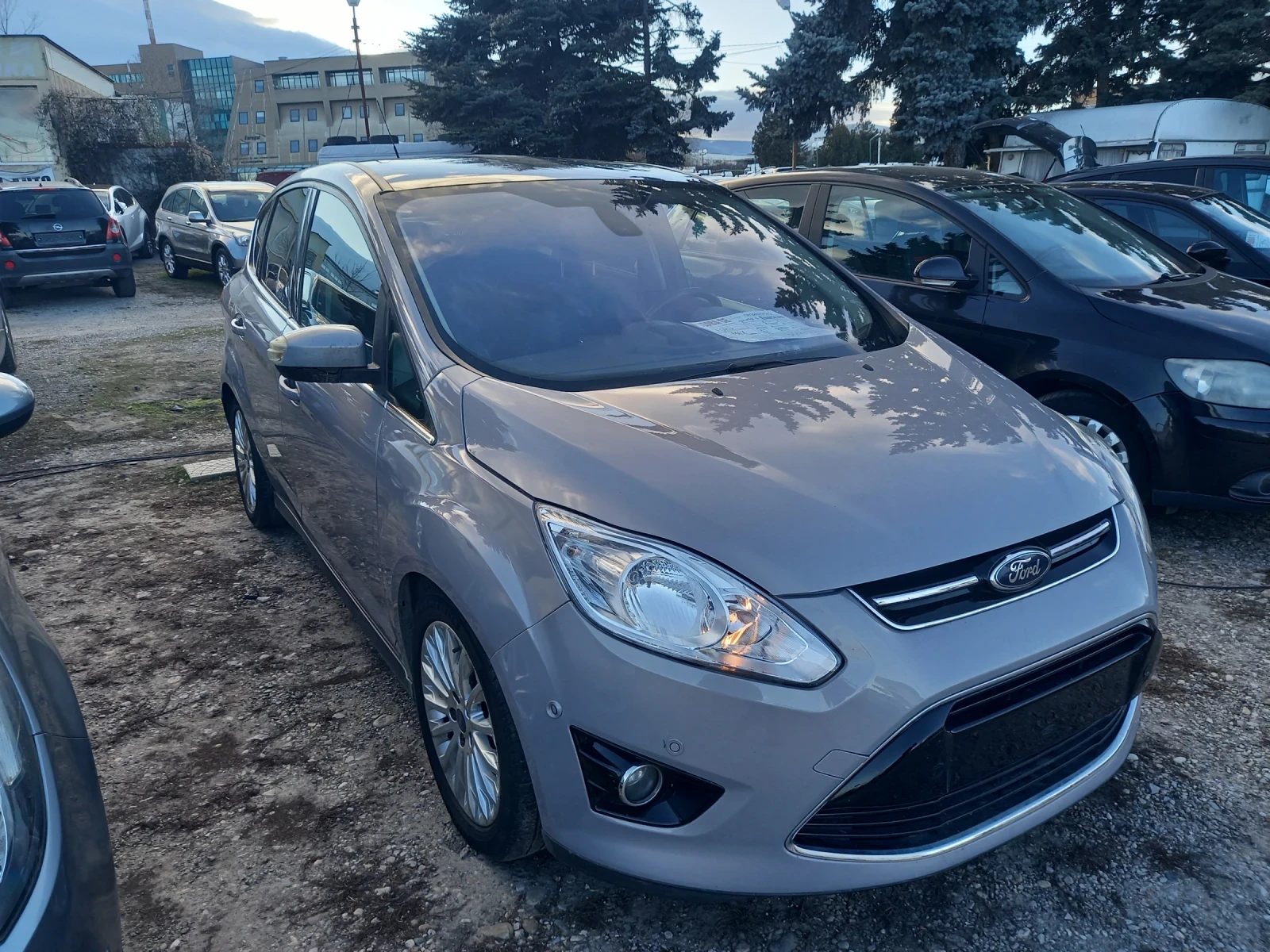Ford C-max 1.6tdci 116 k.c. TiTANiUM NAVi Panorama 6 скорости - изображение 2