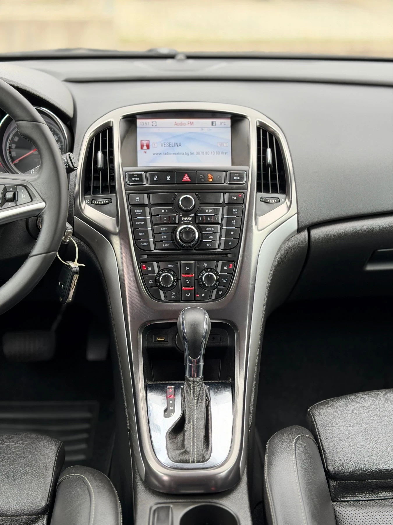 Opel Astra 2.0CDTi~160hp~AVTOMAT~XENON, снимка 12 - Автомобили и джипове - 54011812