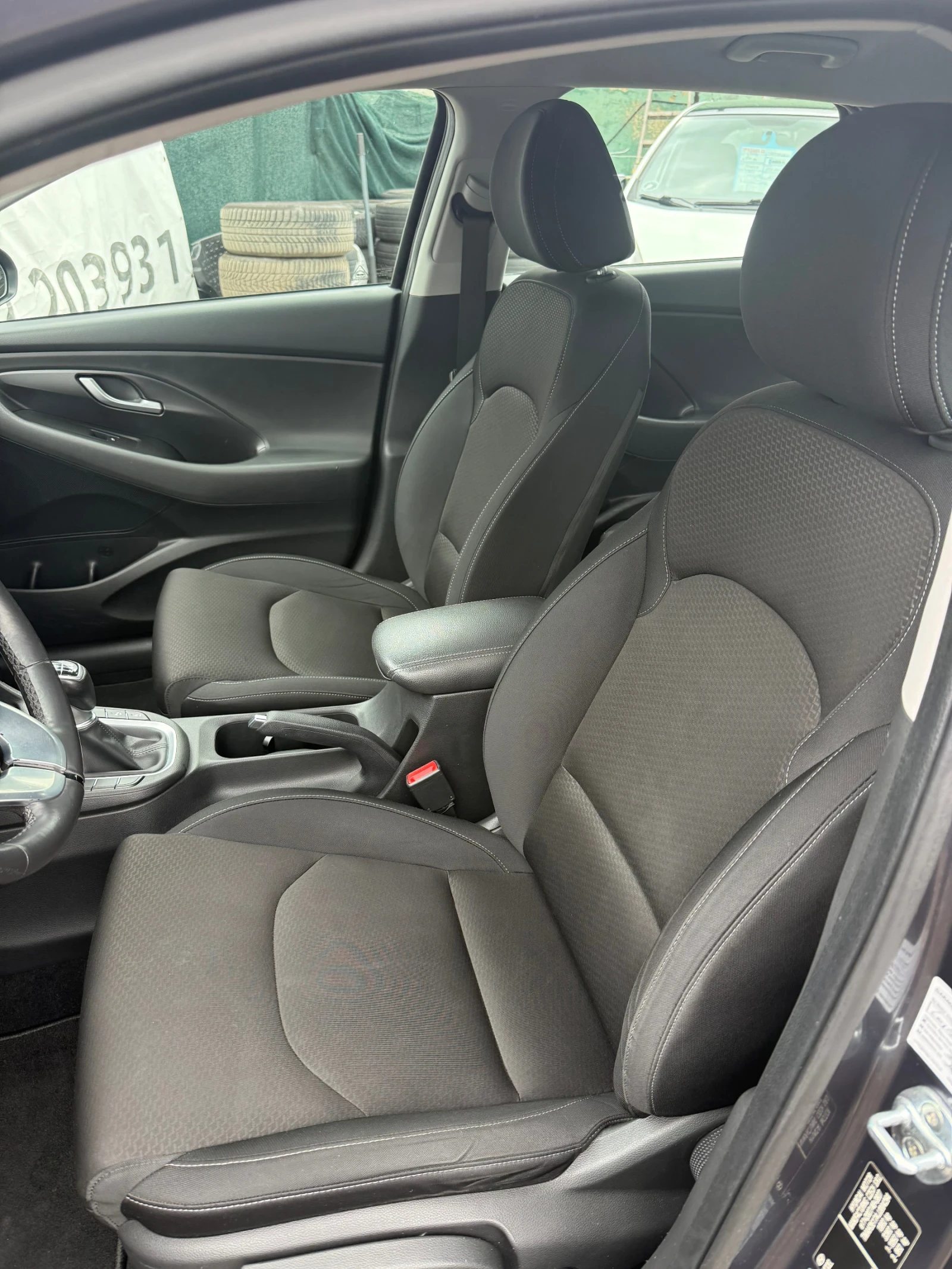 Hyundai I30 1.6CRDI 136�.� ��������� 137000�� | Mobile.bg � ����������� 10