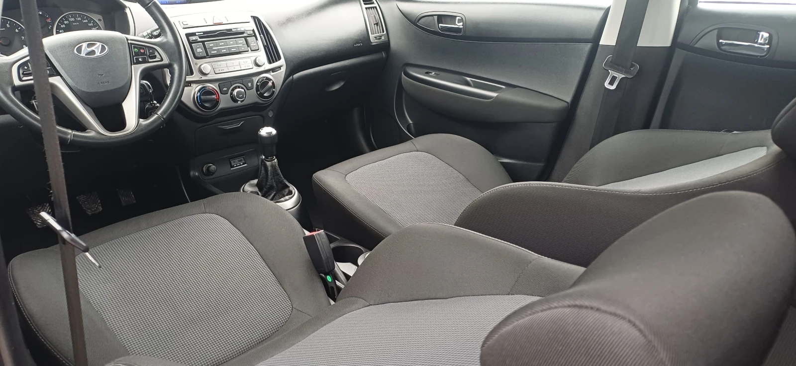 Hyundai I20, снимка 9 - Автомобили и джипове - 54099681