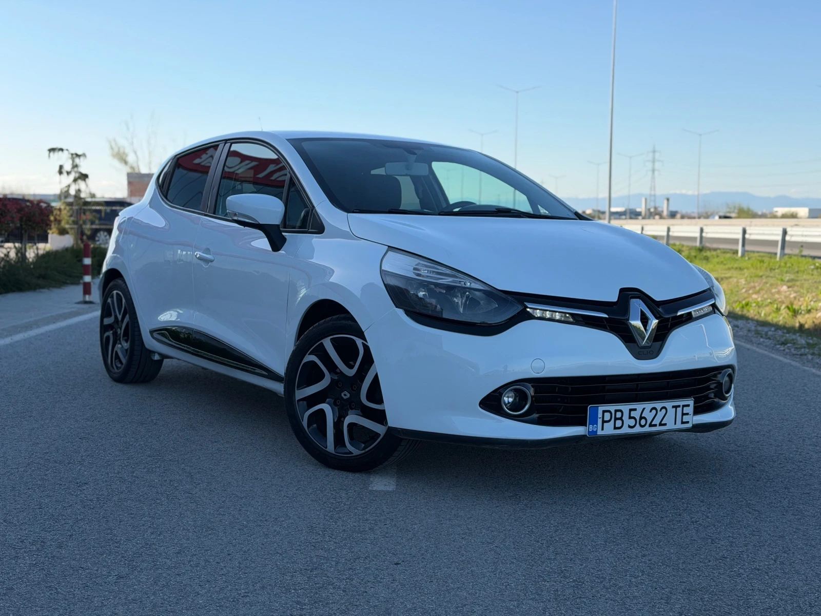 Renault Clio 1.5* Android* Обслужен