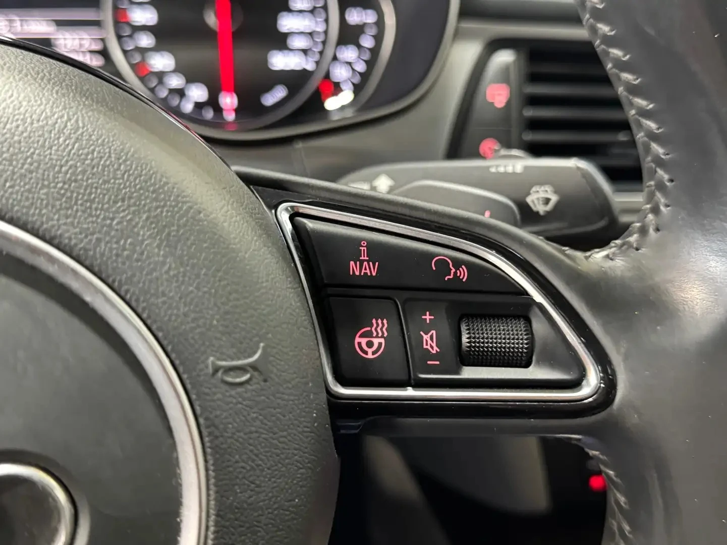 Audi A7 TECHNIK / QUATTRO / BOSE / ОБДУХ / ПОДГРЕВИ       , снимка 16 - Автомобили и джипове - 54421918