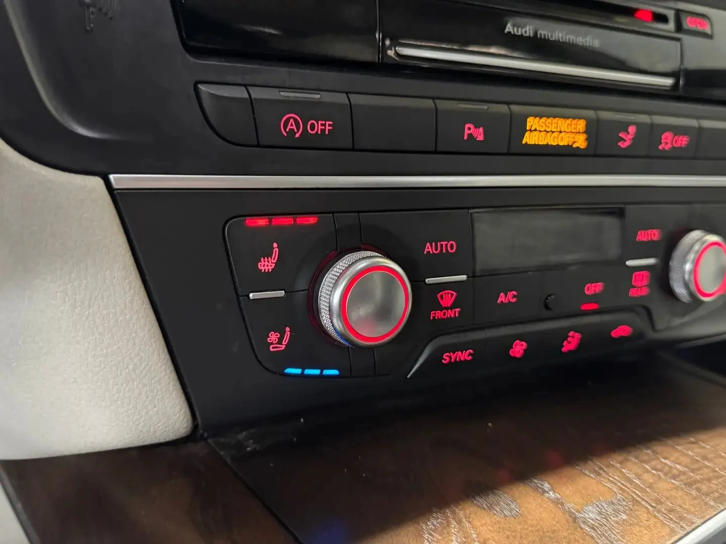 Audi A7 TECHNIK / QUATTRO / BOSE / ОБДУХ / ПОДГРЕВИ       , снимка 13 - Автомобили и джипове - 54421918