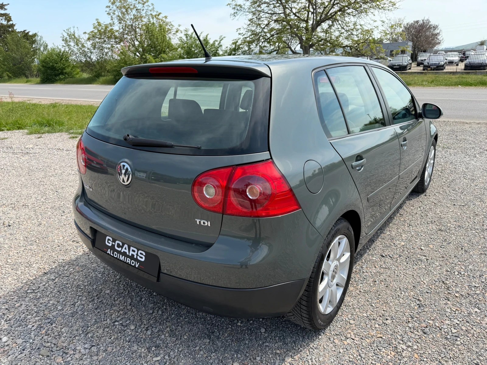 VW Golf 1.9/6 скорости, снимка 4 - Автомобили и джипове - 54452890