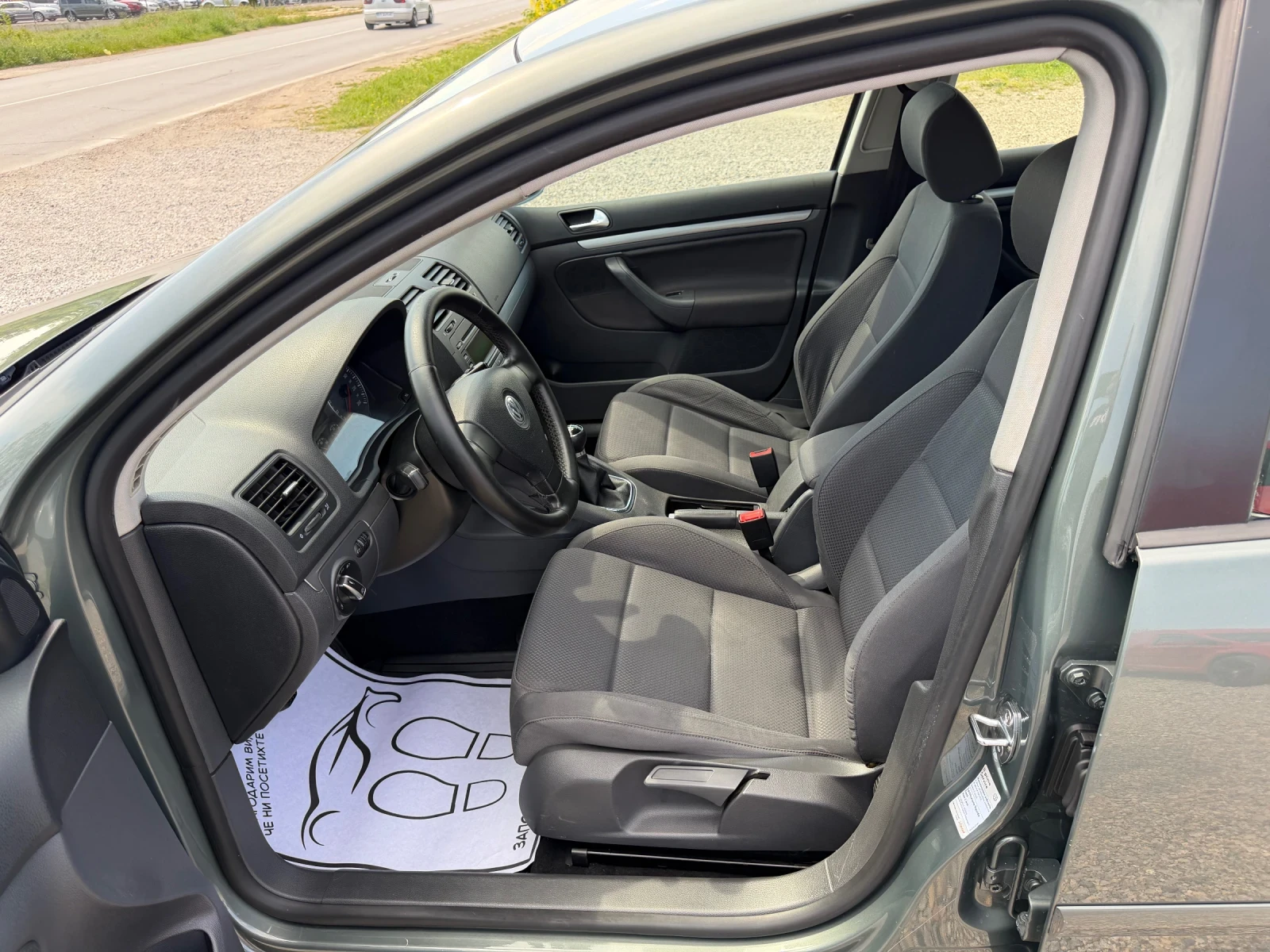 VW Golf 1.9/6 скорости, снимка 9 - Автомобили и джипове - 54452890
