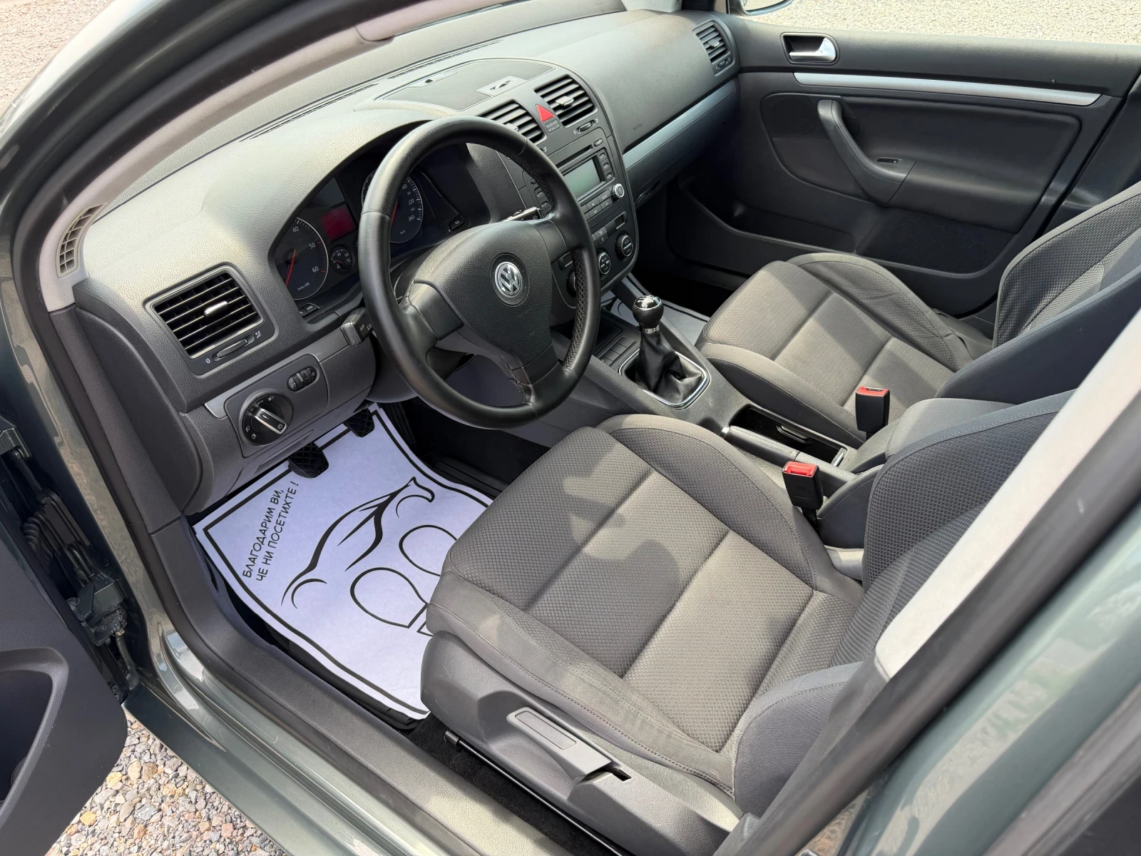 VW Golf 1.9/6 скорости, снимка 10 - Автомобили и джипове - 54452890