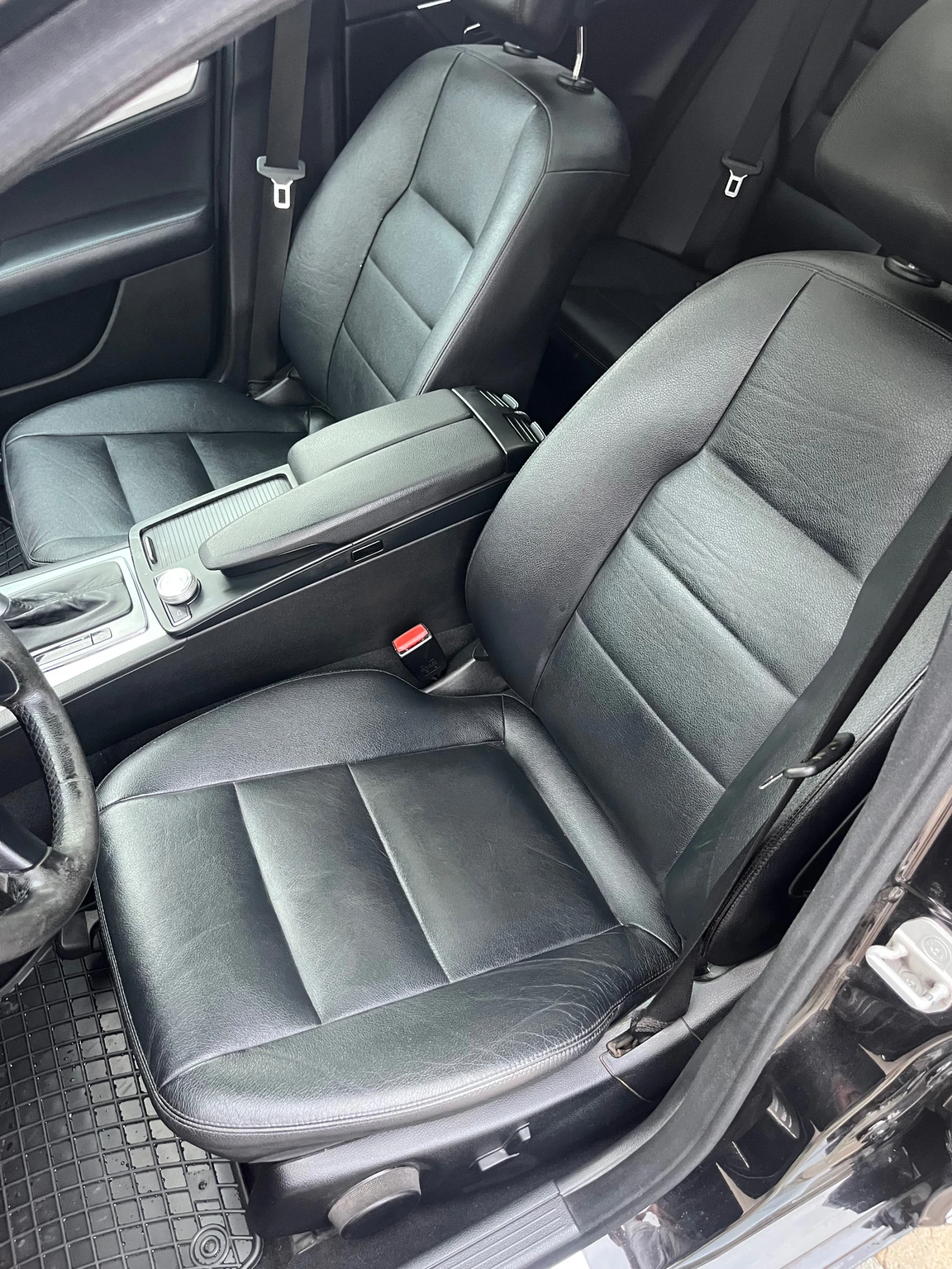 Mercedes-Benz C 320 Avantgarde , снимка 6 - Автомобили и джипове - 54611345