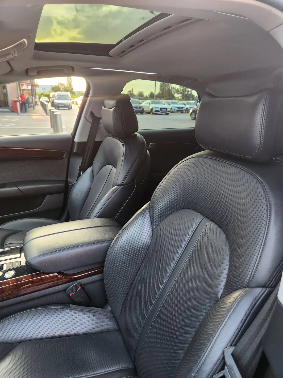 Audi A8 3.0 TDI* Quattro* MATRIX* Full, снимка 12 - Автомобили и джипове - 54807314