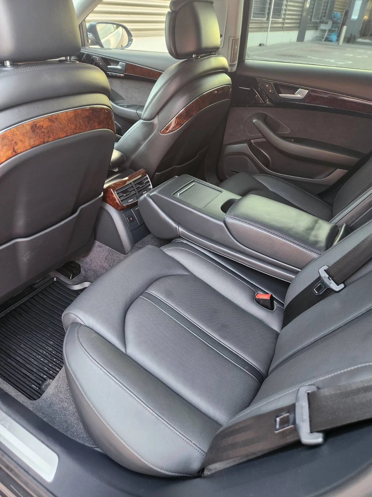 Audi A8 3.0 TDI* Quattro* MATRIX* Full, снимка 16 - Автомобили и джипове - 54807314