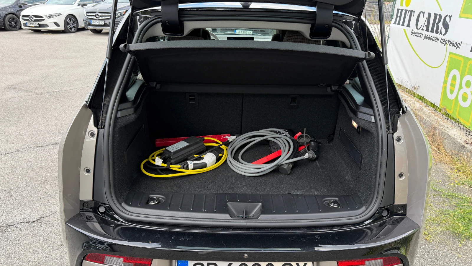 BMW i3 120 Ah първи собственик от България, снимка 9 - Автомобили и джипове - 54946263