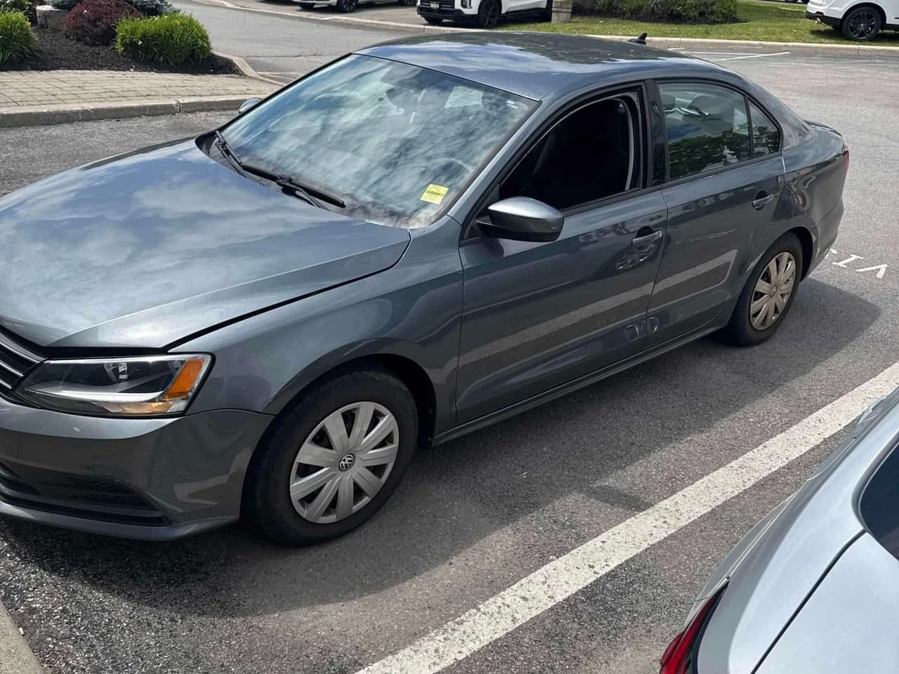 VW Jetta * Trendline+ * CARFAX * ОТ ПРЕДСТАВИТЕЛСТВО, снимка 2 - Автомобили и джипове - 55004956