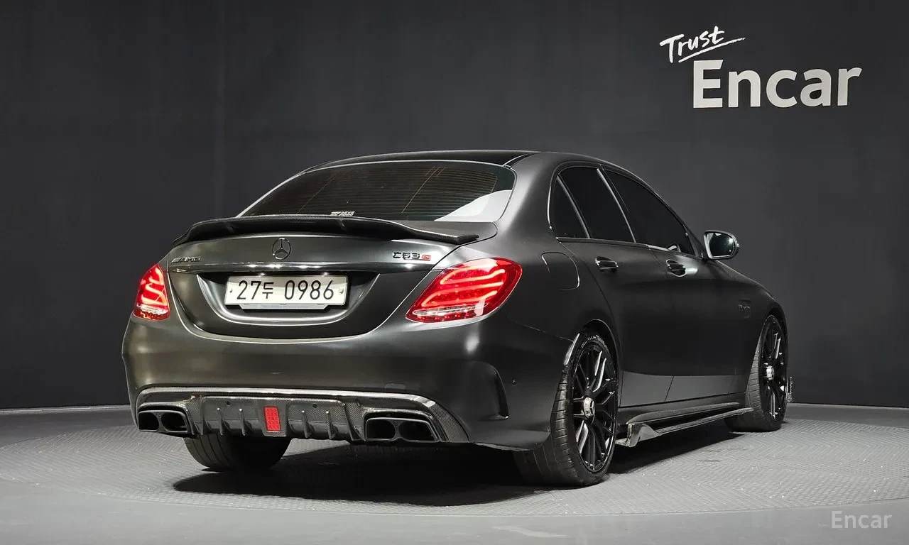 Mercedes-Benz C 63 AMG BURMESTER / PANO / HUD / 360 / ILS, снимка 2 - Автомобили и джипове - 55139308