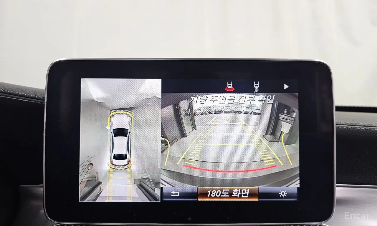 Mercedes-Benz C 63 AMG BURMESTER / PANO / HUD / 360 / ILS, снимка 12 - Автомобили и джипове - 55139308