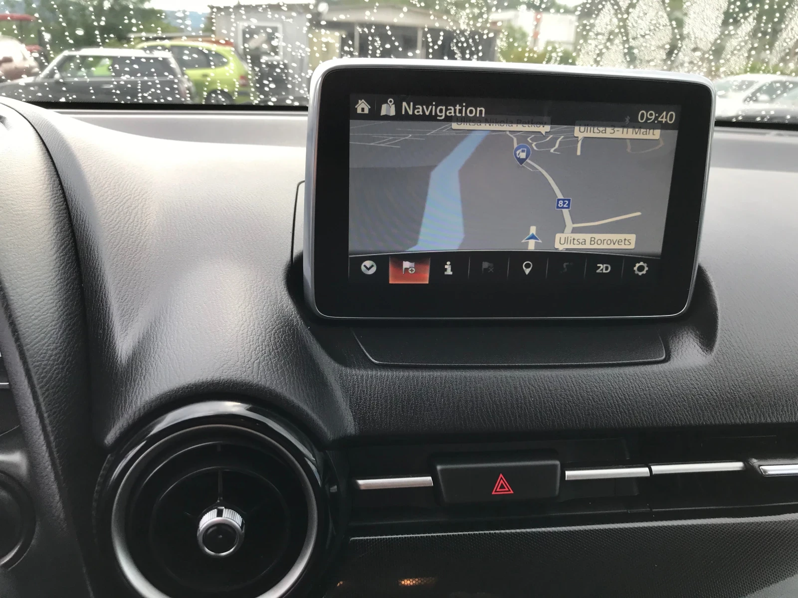 Mazda 2 1.5 I AVTOMAT , снимка 13 - Автомобили и джипове - 55157350