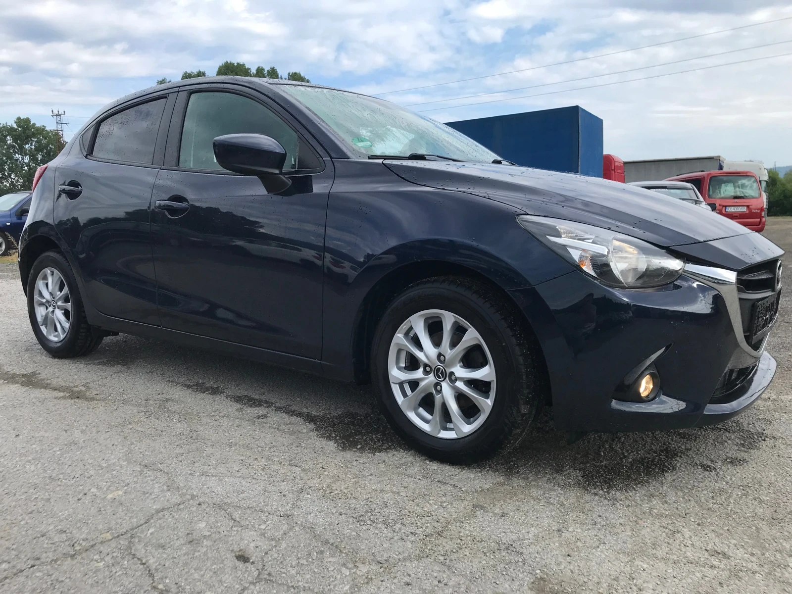 Mazda 2 1.5 I AVTOMAT , снимка 12 - Автомобили и джипове - 55157350