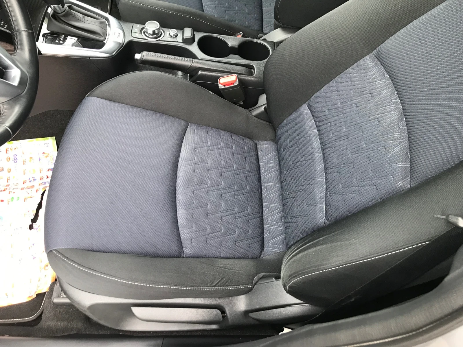 Mazda 2 1.5 I AVTOMAT , снимка 16 - Автомобили и джипове - 55157350