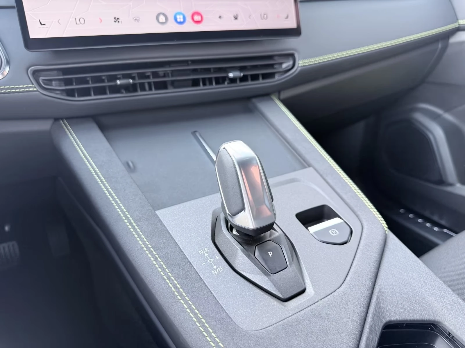 LynkCo 01 1.5TD CORE NAVI CAMERA , снимка 11 - Автомобили и джипове - 55259758