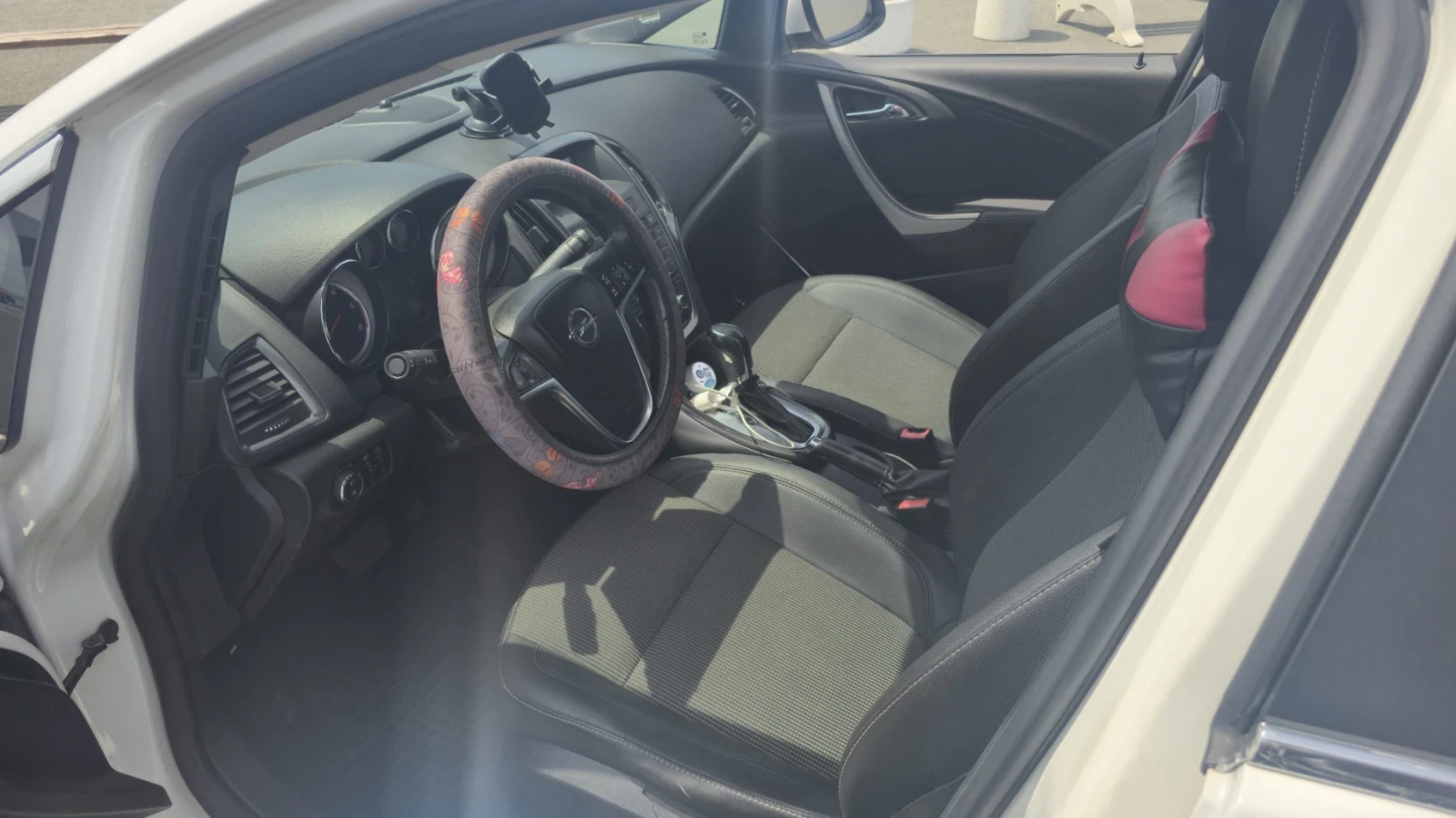 Opel Astra J Sport Tourer 2.0 CDTI, снимка 10 - Автомобили и джипове - 55415074