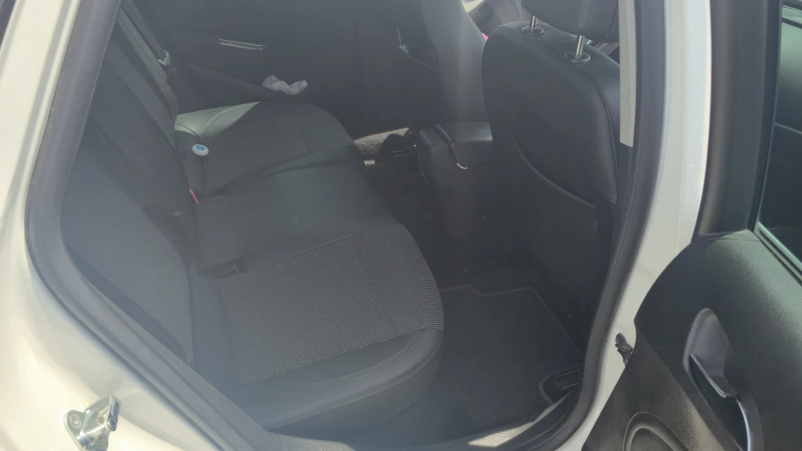 Opel Astra J Sport Tourer 2.0 CDTI, снимка 11 - Автомобили и джипове - 55415074