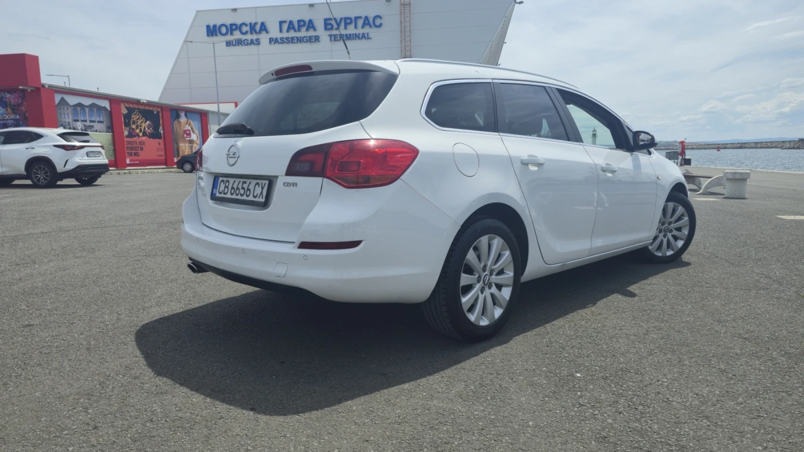 Opel Astra J Sport Tourer 2.0 CDTI, снимка 5 - Автомобили и джипове - 55415074