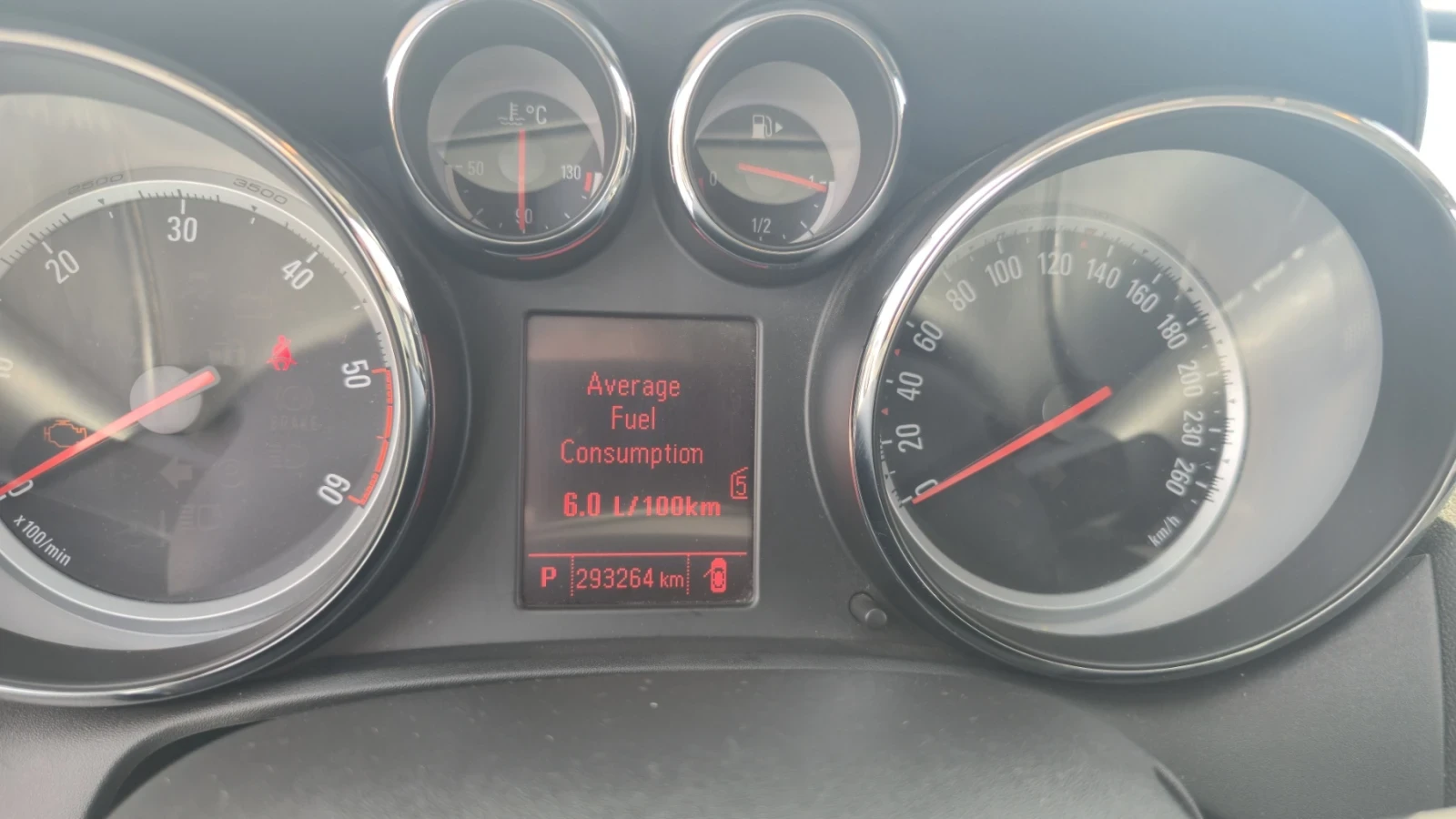 Opel Astra J Sport Tourer 2.0 CDTI, снимка 2 - Автомобили и джипове - 55415074