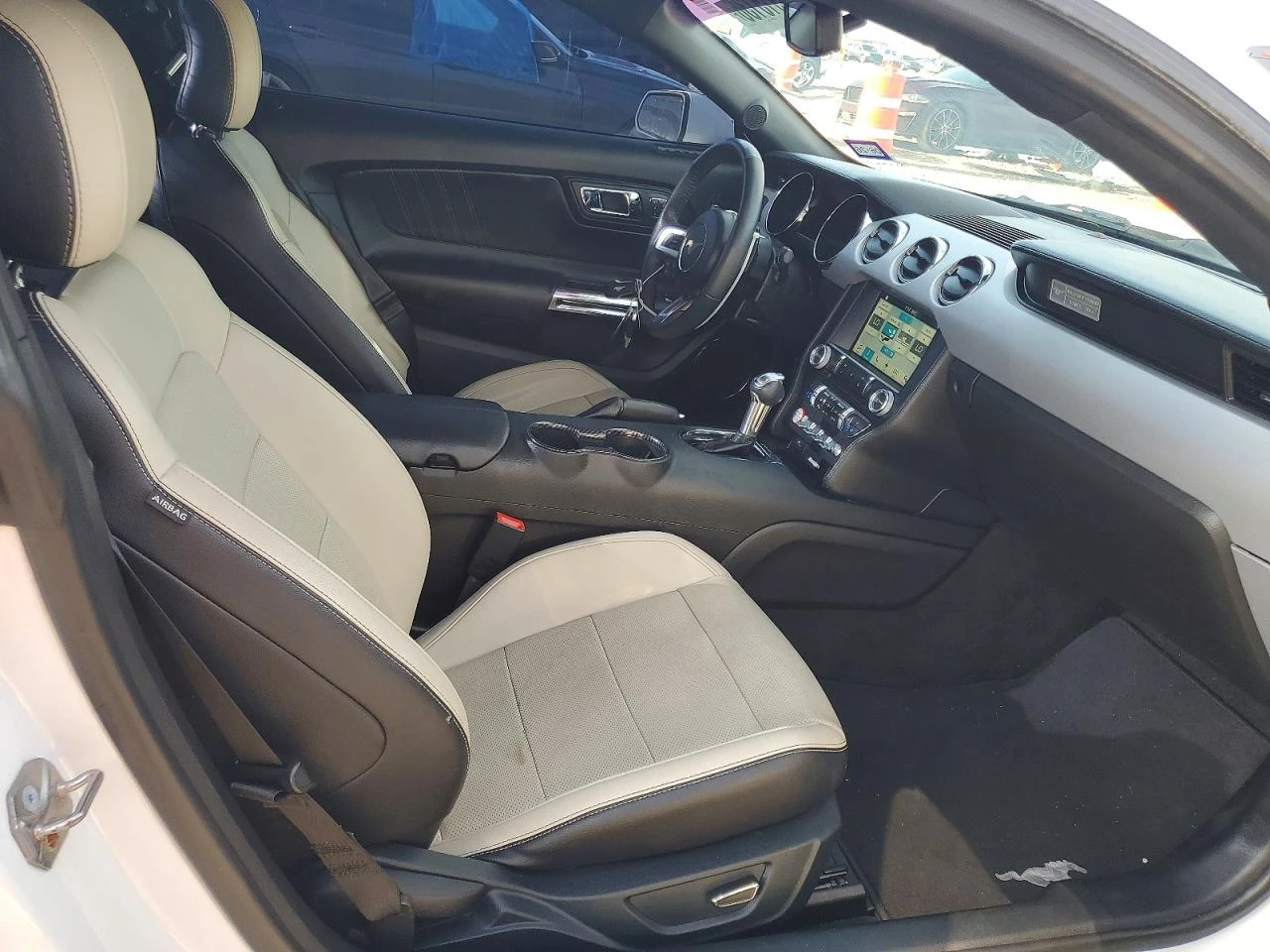 Ford Mustang 5.0 GT, снимка 10 - Автомобили и джипове - 55627101