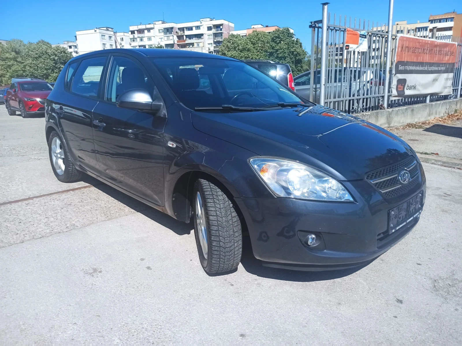Kia Ceed 1.4, снимка 3 - Автомобили и джипове - 55976169