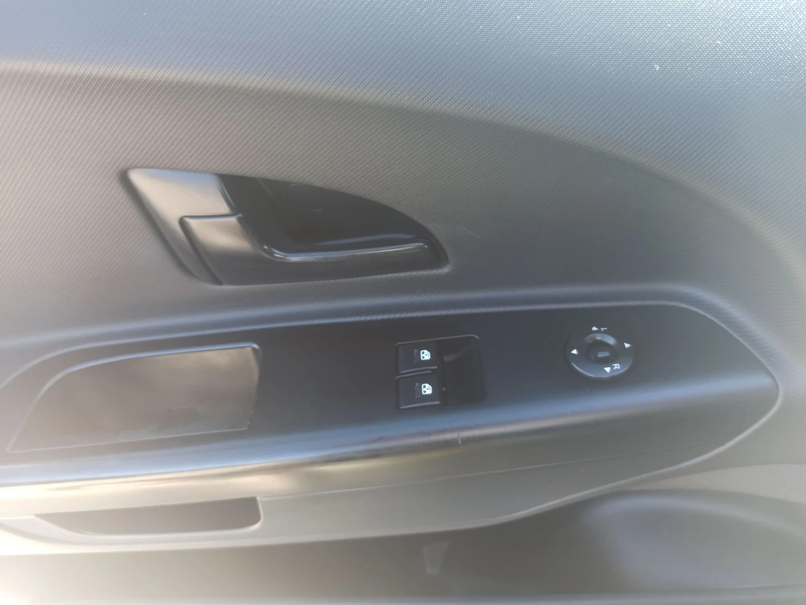 Kia Ceed 1.4, снимка 8 - Автомобили и джипове - 55976169